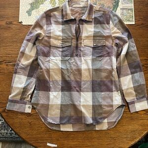 Woolrich top